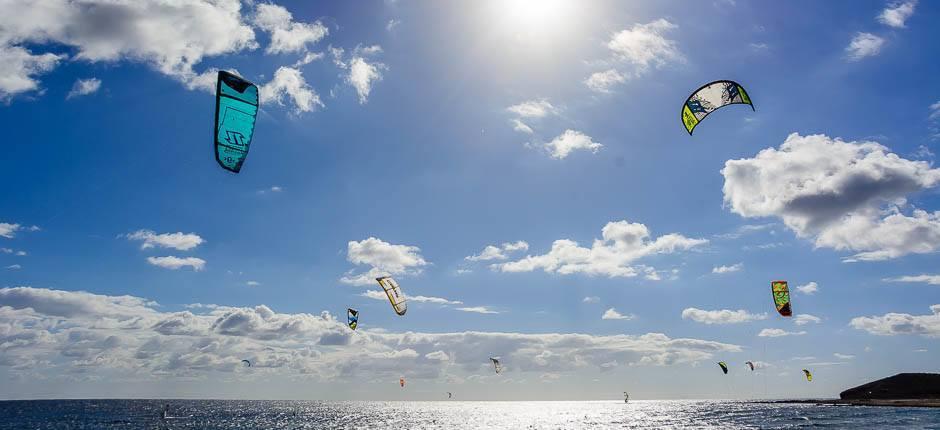 Kitesurf à la plage de El Médano Spots de kitesurf de Tenerife