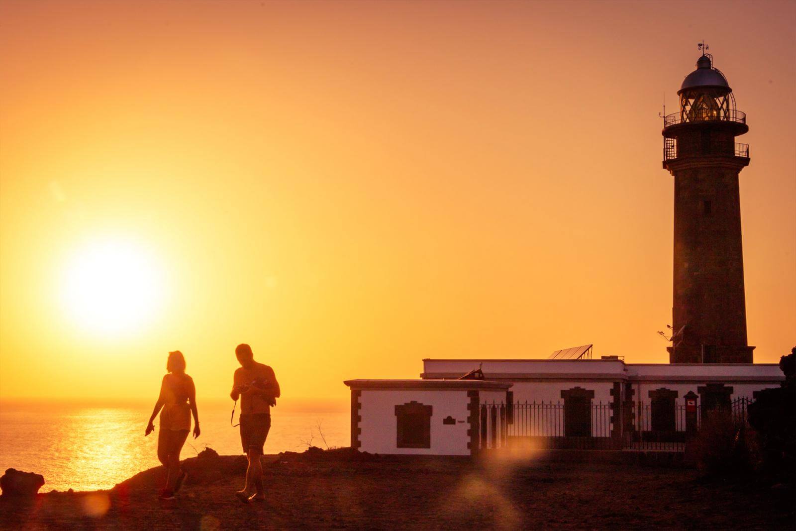 imagen-navidades-bajo-el-sol-faro-de-orchilla