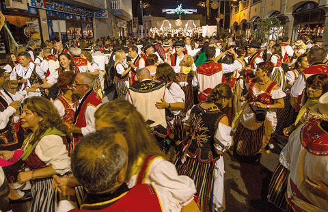 BAILE-DE-MAGOS LOS RELAJOS