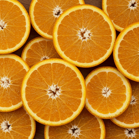 freepik_naranjas-sliced-oranges-showing-juicy-segmefnts-and_5728