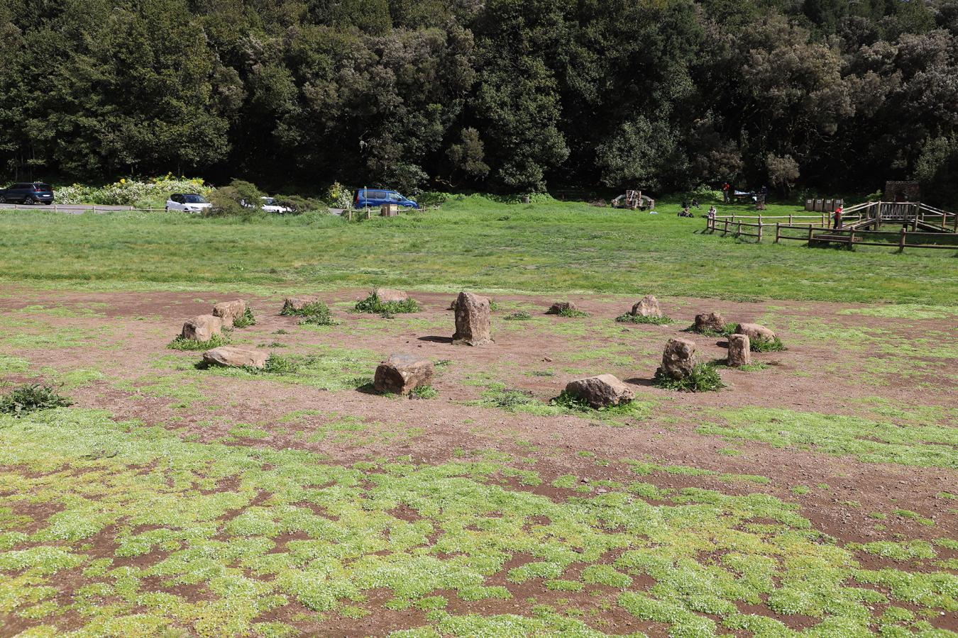 Círculo de Las  Brujas, Laguna Grande