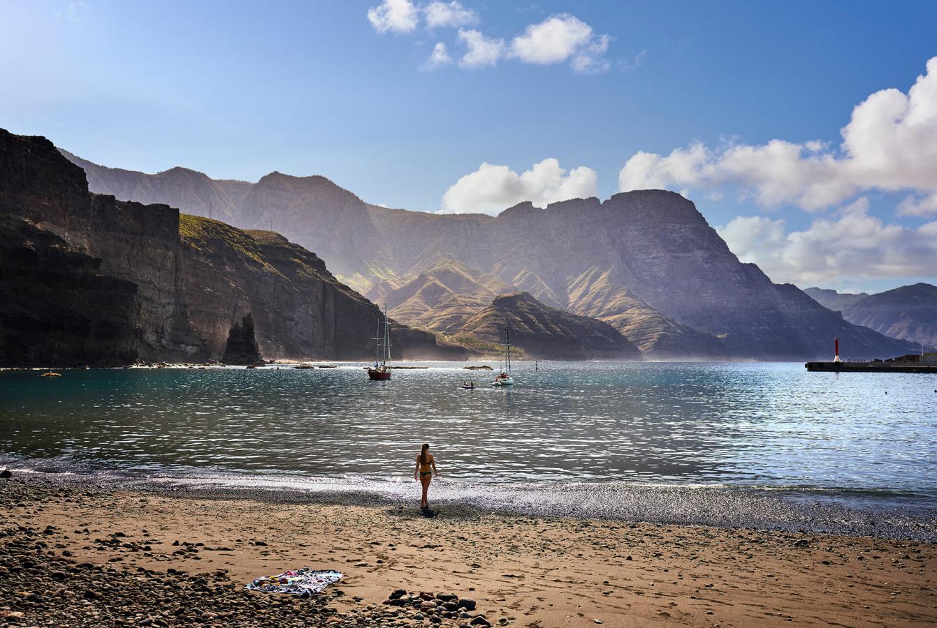 Le port de Las Nieves Salut Îles Canaries Le port de Las Nieves Salut Îles Canaries