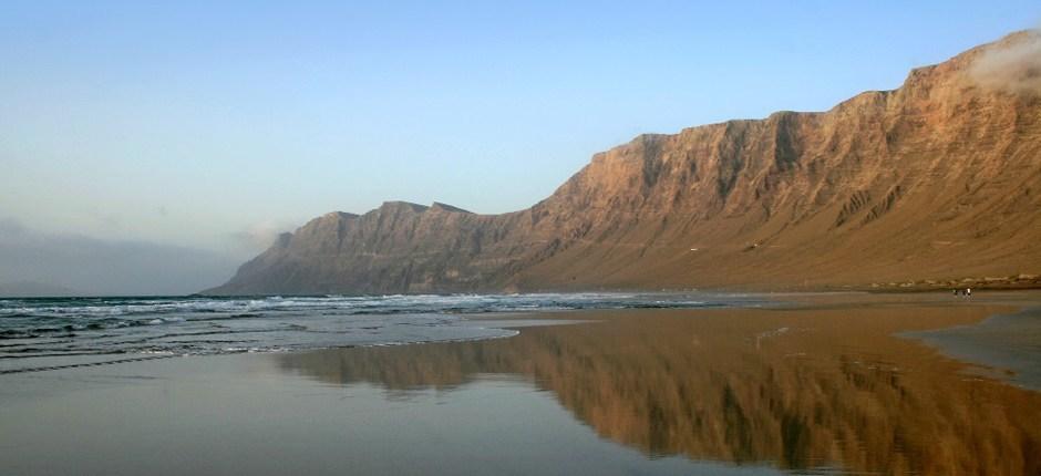 Plage de Famara Plages populaires de Lanzarote