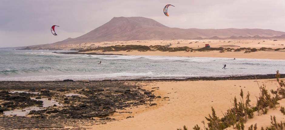 Kitesurf à la plage de El Burro Spots de kitesurf de Fuerteventura