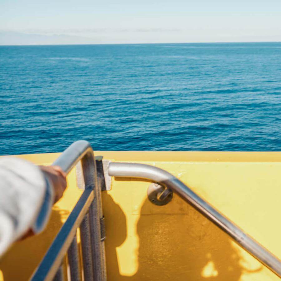 Bateau jaune